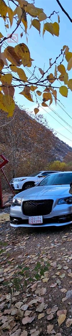 کرایسلەر 300